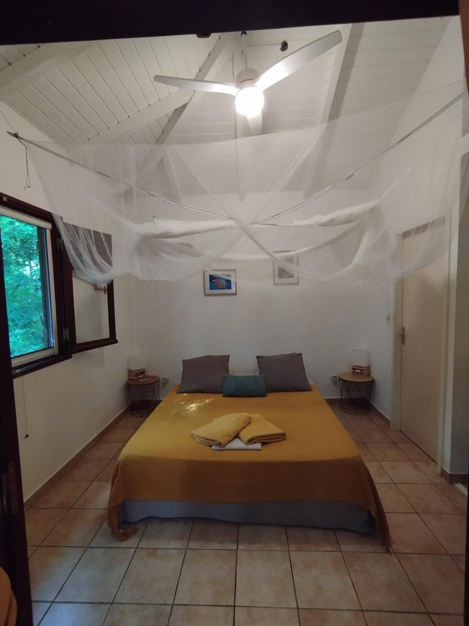 Bungalow et Duplex de Island Bay Bouillante Extérieur photo